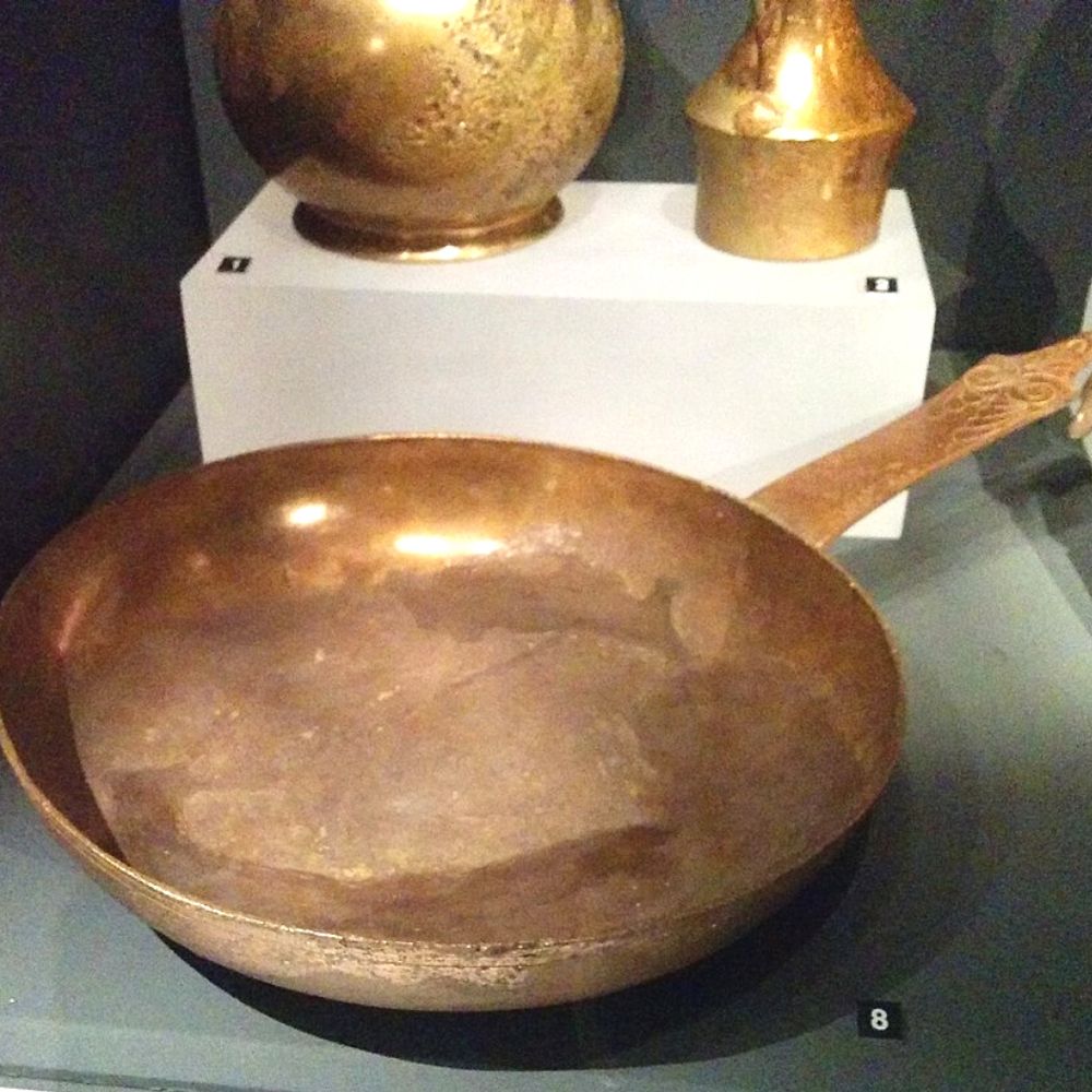 https://www.cinque.gr/wp-content/uploads/2022/09/The-household-utensils-of-the-ancient-kitchens.jpg