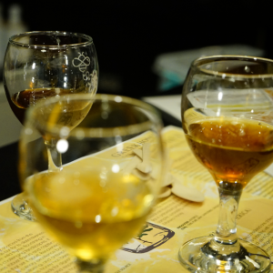 Cinque's Greek Honey & Cheese Tasting Experience